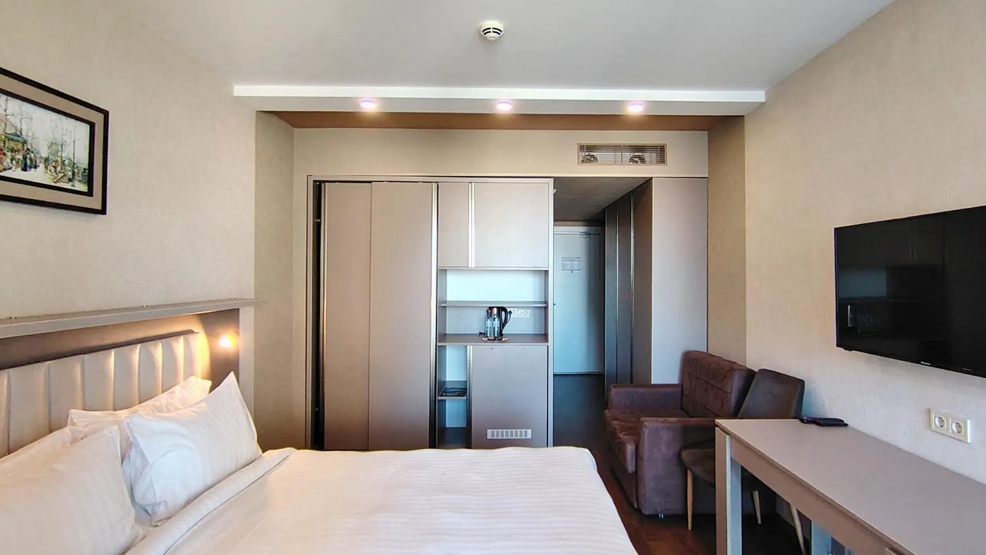 Aphrodite Apartments 바투미 조지아