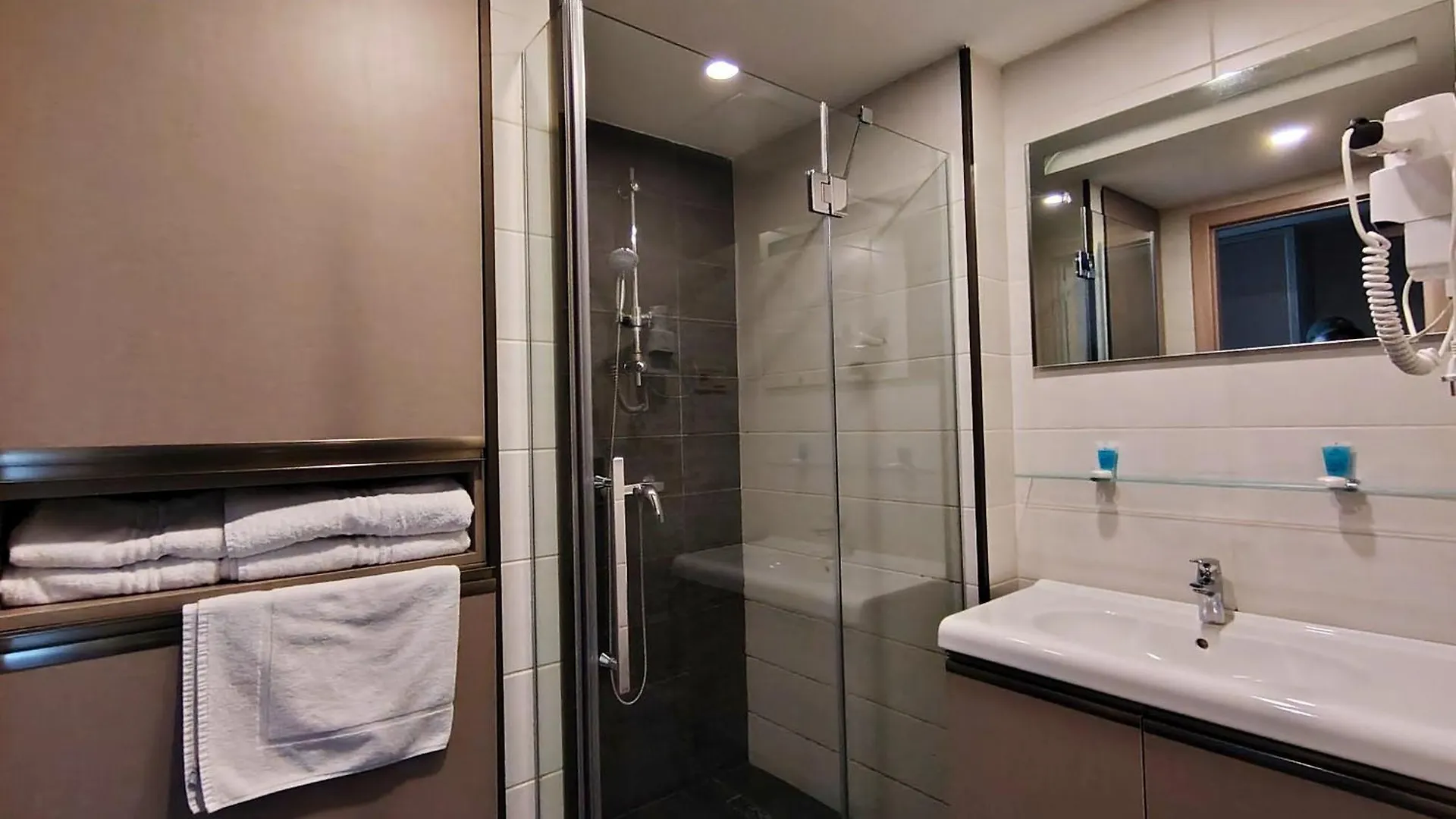 Aphrodite Apartments Batumi Georgia